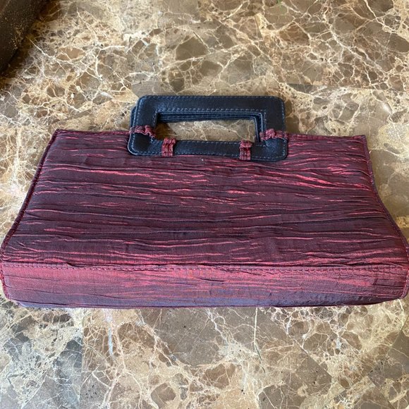 Vintage Women's Black & Red Purse - Picture 2 of 3